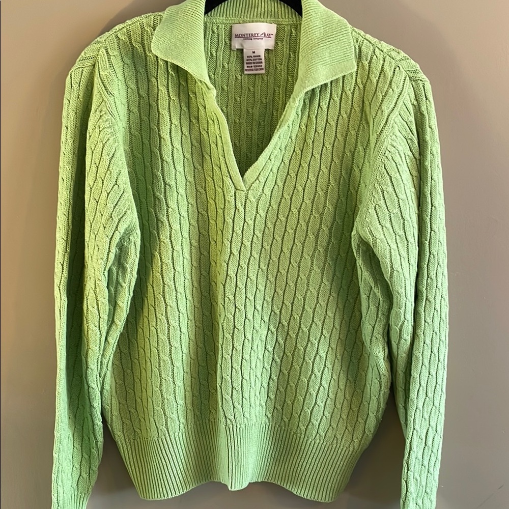 Women’s collared Vneck sweater. Size medium